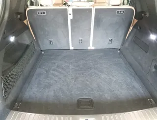 Porsche Cayenne: cargo area